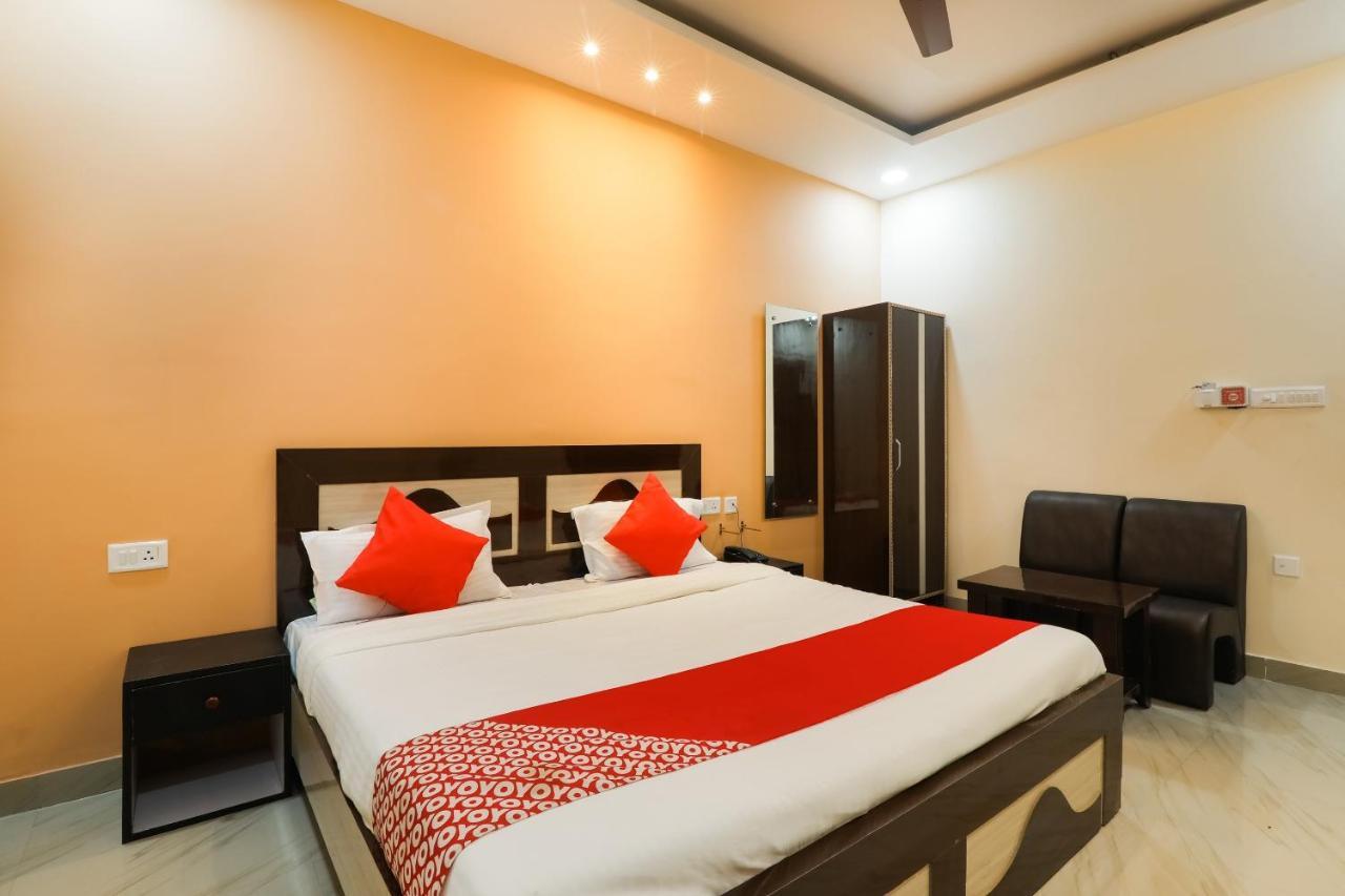 Oyo Flagship Krishna Regency Near Chaudhary Charan Singh International Airport Hotel Bijnaur Exterior photo